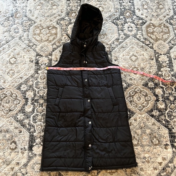 Muyise Women's Plus Size Long Down Vest - Picture 9 of 10
